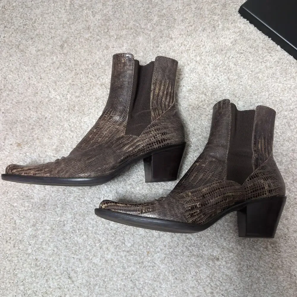 Leather Embossed Pointed Toe Ankle Boots